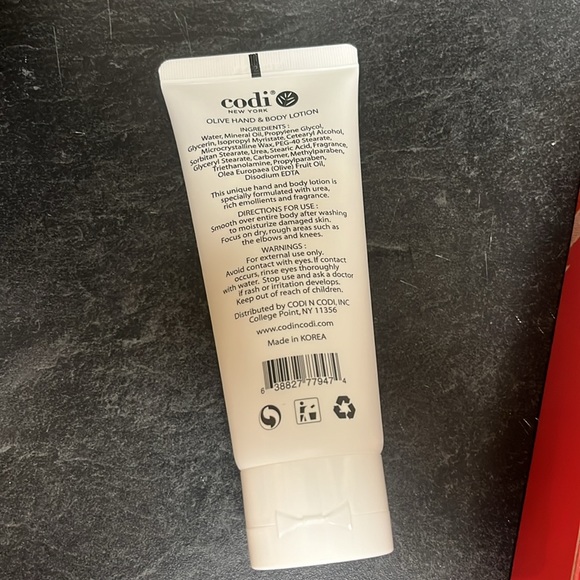 Codi lotion set of 2! - Picture 2 of 4
